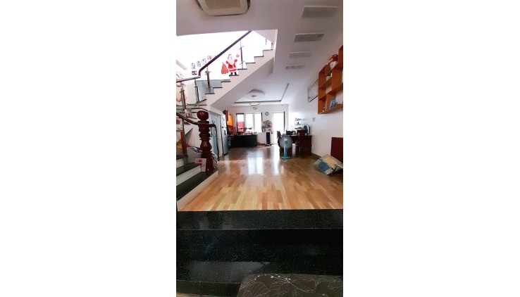 Bán Nhà 3 Tầng MTKD Đường Tân Lập phường Hiệp Phú, 5*20m, Cách Ngã tư Thủ Đức 30m, Chỉ 10,7 tỷ